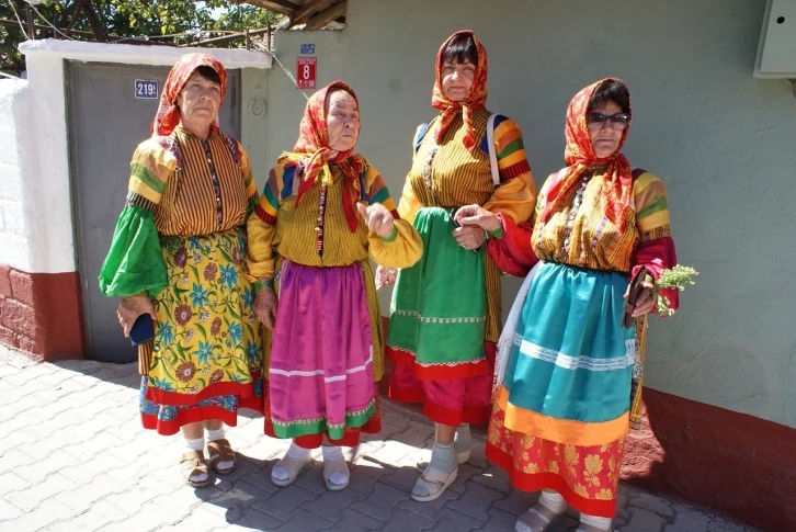 Kazaklar doğdukları Manyas’ta hasret giderdiler
