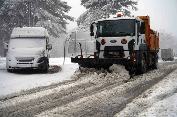 Kazdağları’nda kar yağışı etkili oluyor
