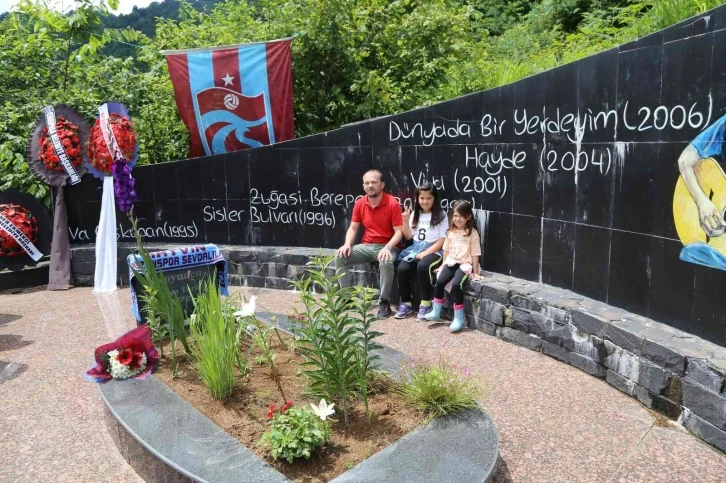 Kazım Koyuncu ölümünün 17. yılında mezarı başında anıldı
