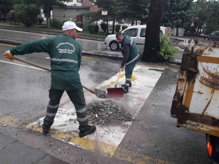 Keçiören Belediyesi ilçeyi baştan aşağı temizliyor
