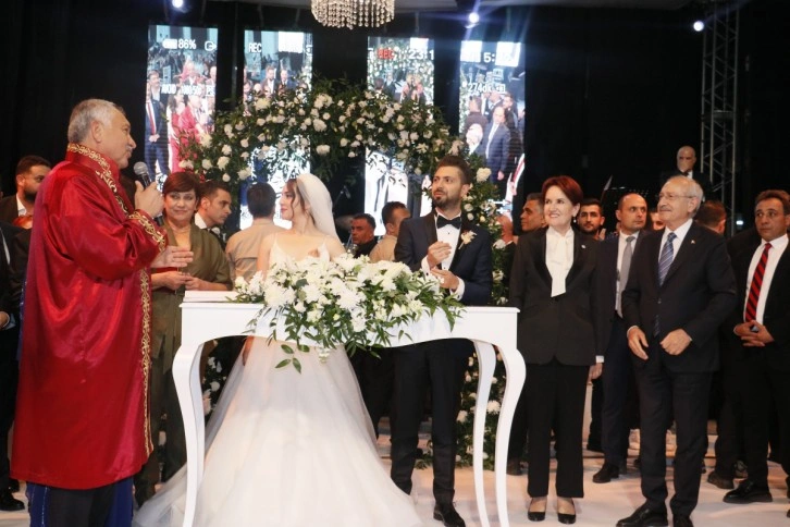 Kemal Kılıçdaroğlu ve Meral Akşener nikah şahidi oldu