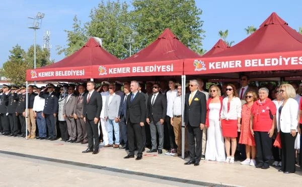 Kemer'de Cumhuriyet Bayramı kutlamaları başladı