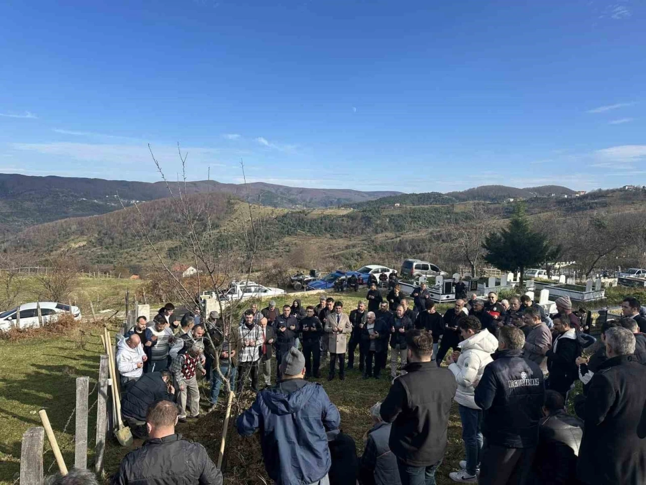 Kıbrıs Gazisi Özmen, Türkeli’de son yolculuğuna uğurlandı
