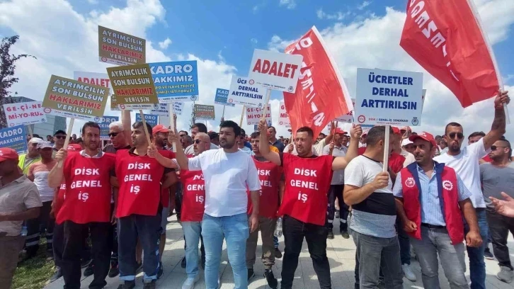 Kılıçdaroğlu ve CHP’li başkan işçiler tarafından ıslıklandı

