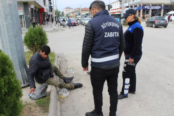 Kılıçoğlu’ndan "dilenciliği meslek haline getirenlere yardım etmeyin" çağrısı
