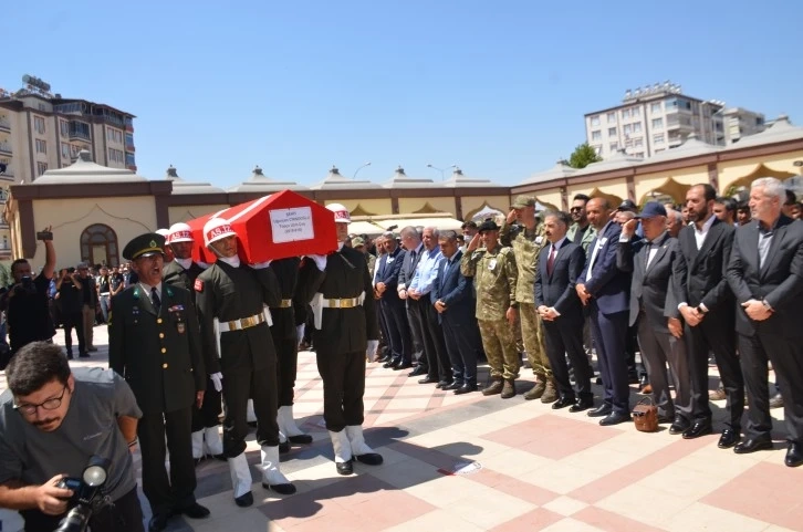 Kilis Şehidini son yolculuğuna uğurladı