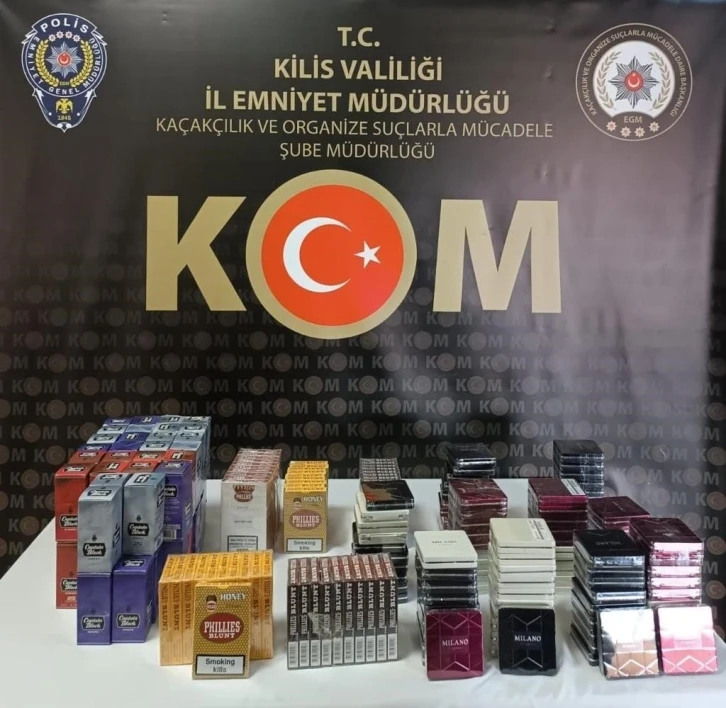 Kilis’te 560 paket sigara ve 3 bin 626 adet puro yakalandı
