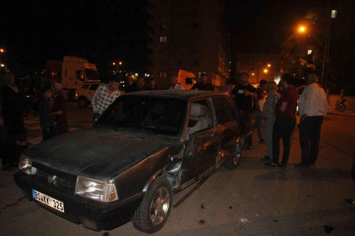 Kilis’te otomobil ile motosiklet çarpıştı: 2 yaralı
