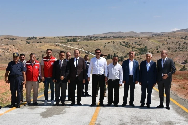 Kırıkkale’de beton yol çalışmaları sürüyor
