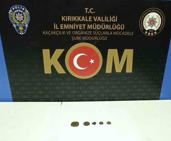 Kırıkkale’de kaçak tütün ve içki operasyonu: 5 gözaltı
