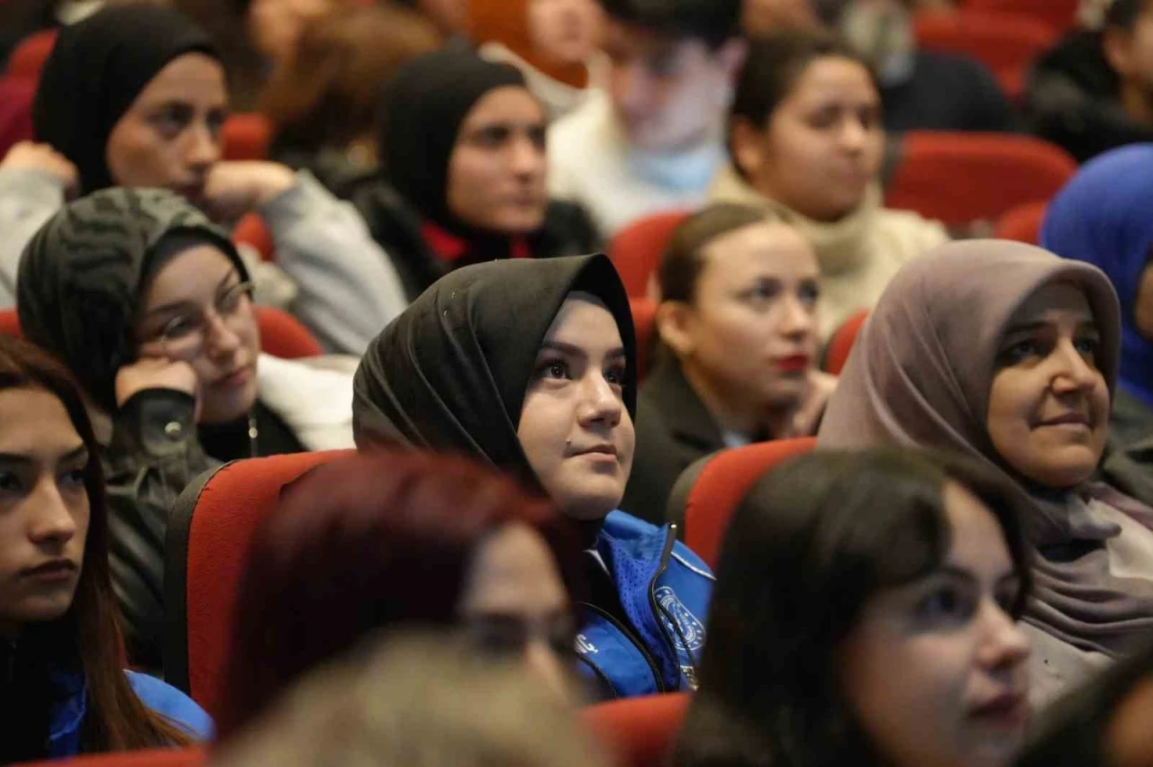 Kırıkkale’de &quot;Gençlik Politika Belgesi Vizyon Çalıştayı&quot; yapıldı
