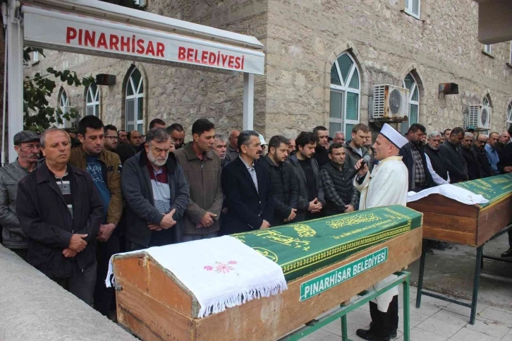 Kırklareli’nde ormanlık alanda ölü bulunan iki arkadaş toprağa verildi
