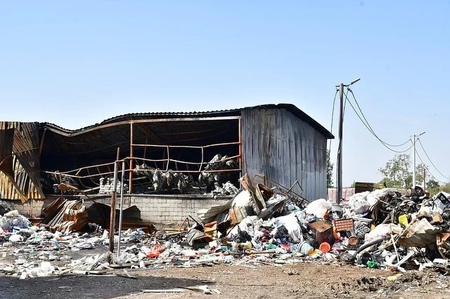 Kırklareli’nde yangın: 2 işyeri zarar gördü
