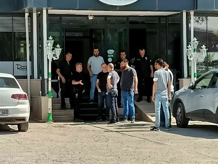 Kırşehir’de boşanmak üzere olduğu eşini öldüren şahıs hastanede öldü
