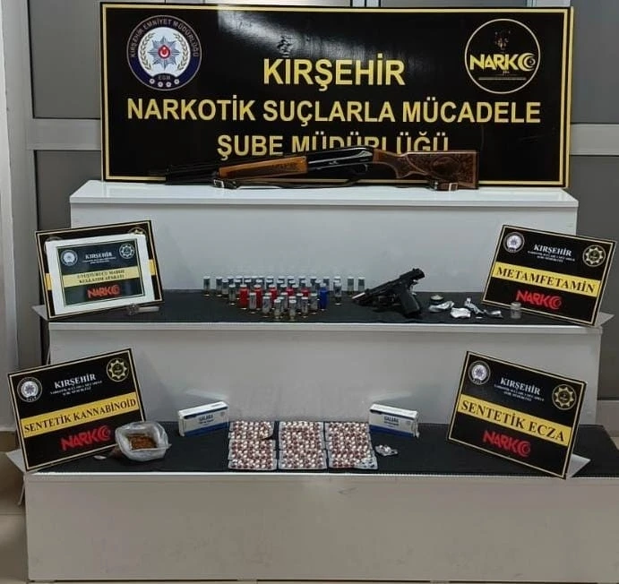 Kırşehir polisinden uyuşturucu satıcılarına darbe
