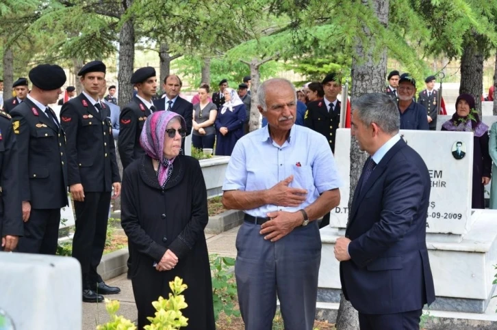 Kırşehirliler Ahi Külliyesinde Bayramlaştı
