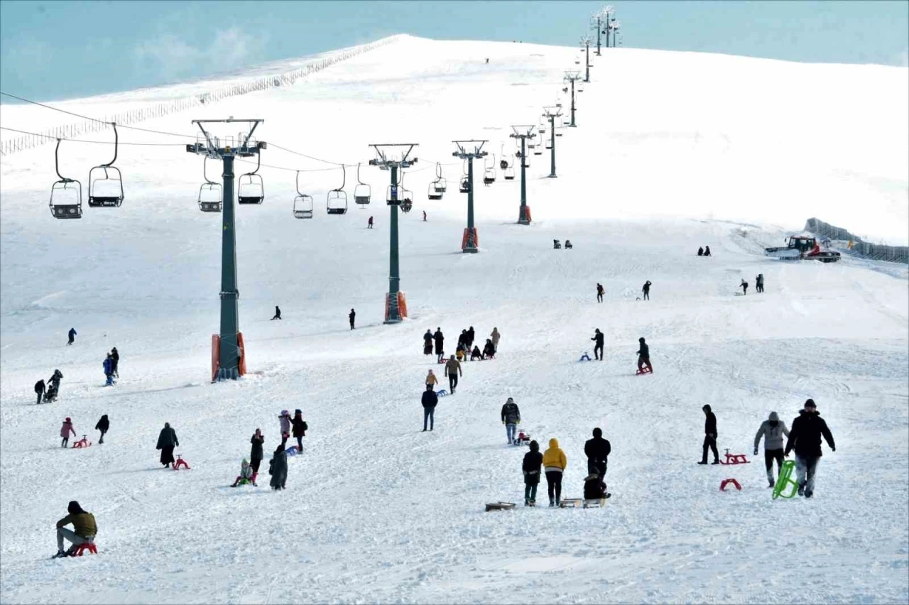 Kış turizminin gözdesi “Akdağ Kayak Merkezi” sezona hazır
