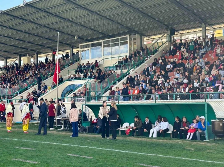 Kızılcahamam’da Cumhuriyetin 100. yılı coşkuyla kutlandı
