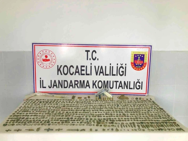 Kocaeli’de jandarma ekiplerinden tarihi eser operasyonu
