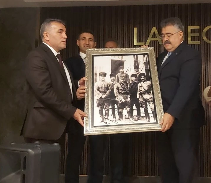 Kocaeli İl Emniyet Müdürü Veysal Tipioğlu’nu duygulandıran fotoğraf
