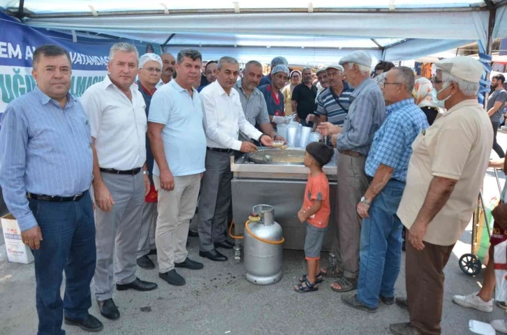 Koçarlı Belediyesi’nden 5 bin kişilik aşure hayrı
