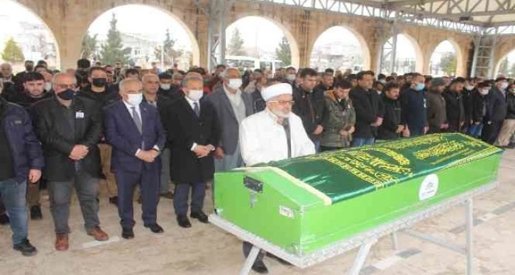 Kocası tarafından öldürülen kadın son yolculuğuna uğurlandı