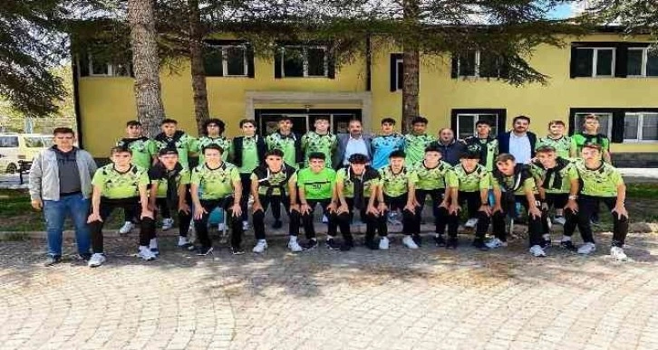 Kocasinan Şimşekspor, U18 Türkiye Şampiyonası içinNevşehir’e gitti