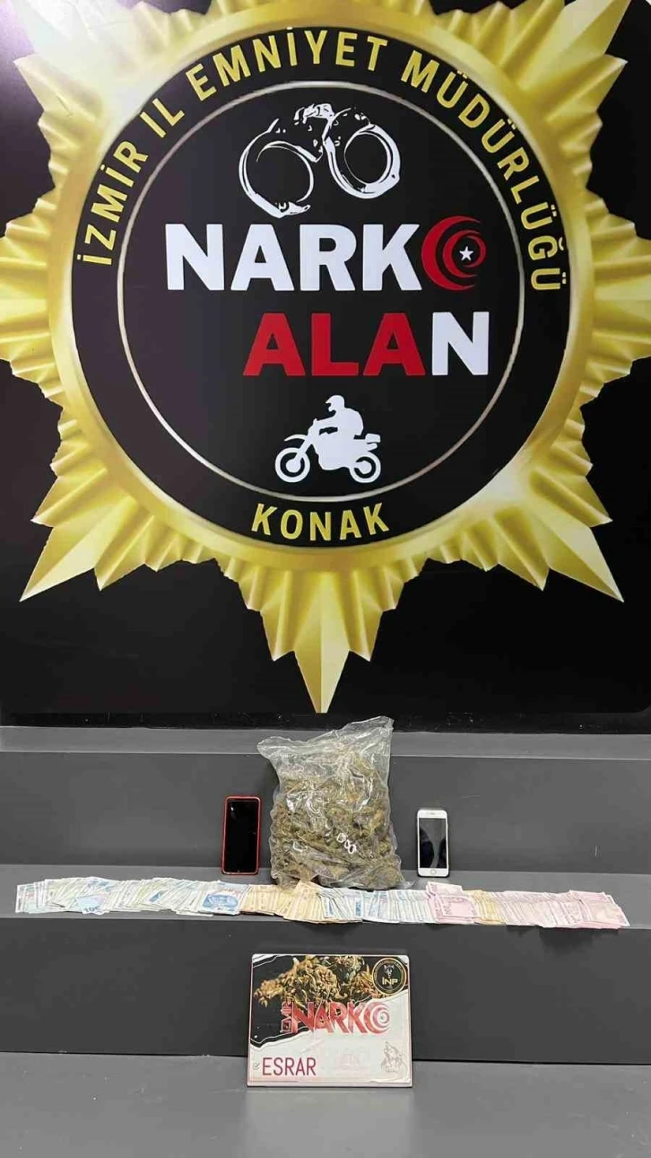 Konak polisinden zehir tacirlerine baskın: 4 gözaltı
