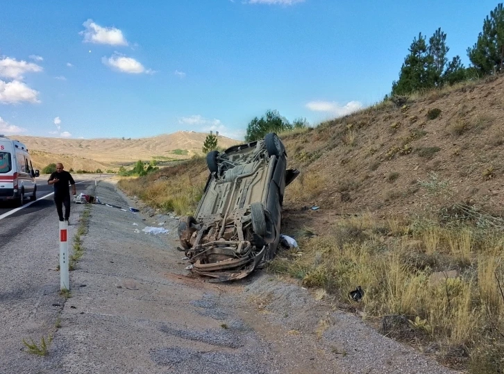 Kontrolden çıkan hafif ticari araç takla attı: 2’si çocuk 4 kişi yaralandı
