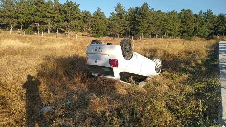 Kontrolden çıkan otomobil takla attı
