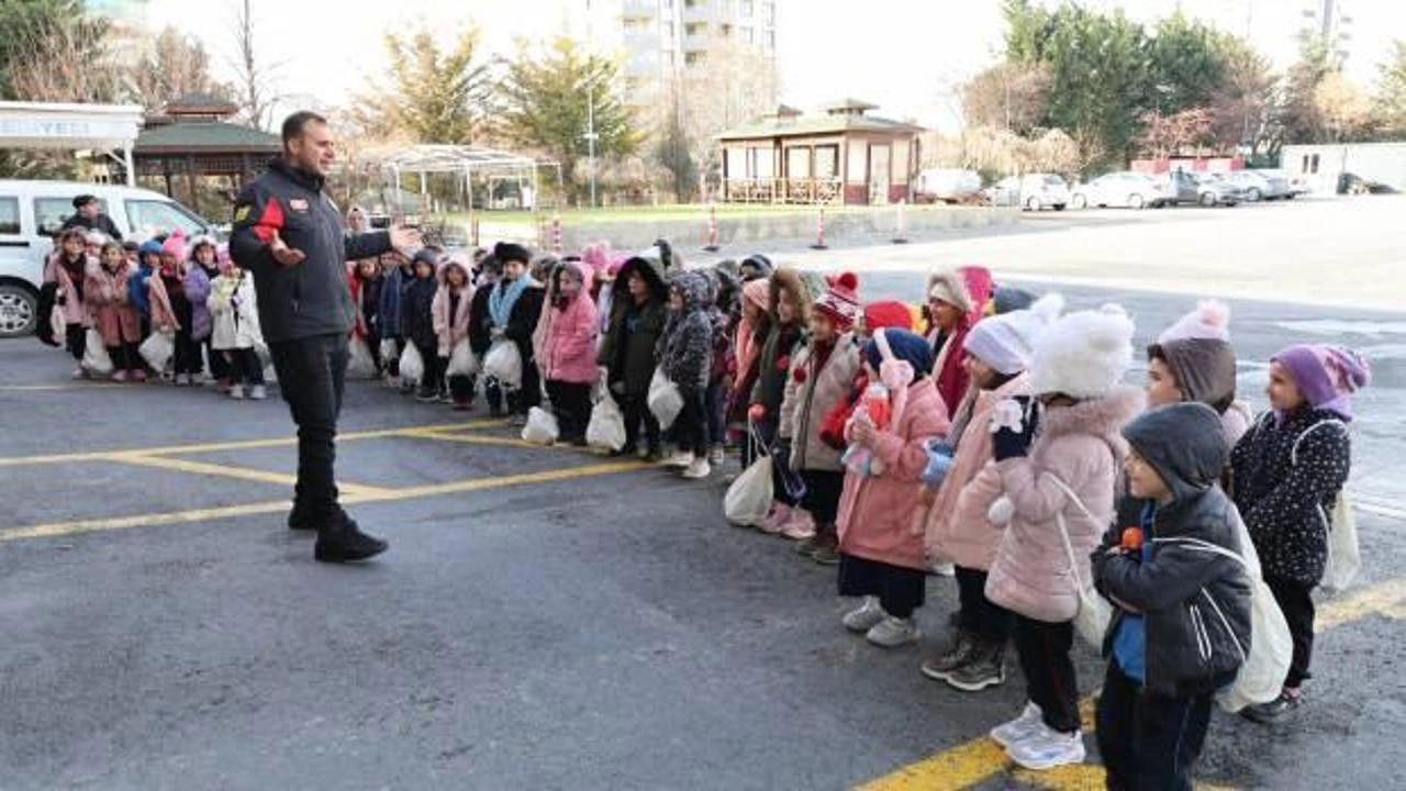 Konya Büyükşehir'den ilkokul öğrencileri için yangın güvenliği seferberliği!