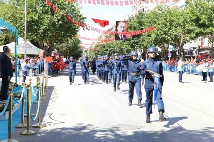 Konya’da 30 Ağustos Zafer Bayramı kutlandı
