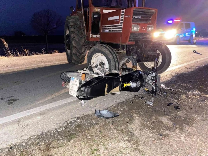 Konya’da motosiklet ile traktör çarpıştı: 2 yaralı
