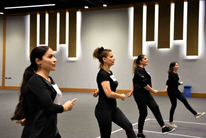 Konyaaltı Belediyesi Halk Oyunları Topluluğu’na rekor başvuru
