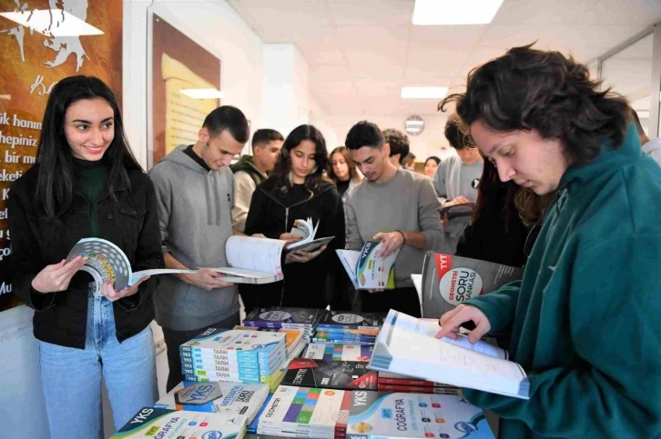 Konyaaltı’nda atıl kitap kampanyası büyüyor
