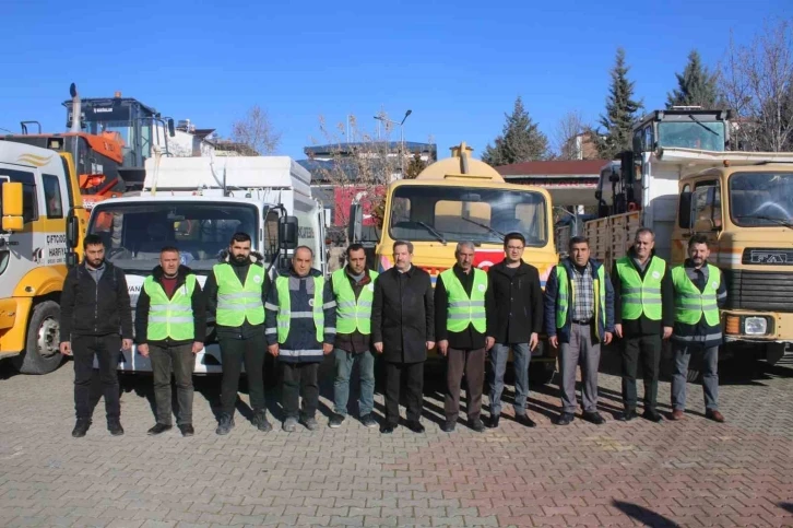 Kovancılar’dan deprem bölgesine araç ve personel desteği
