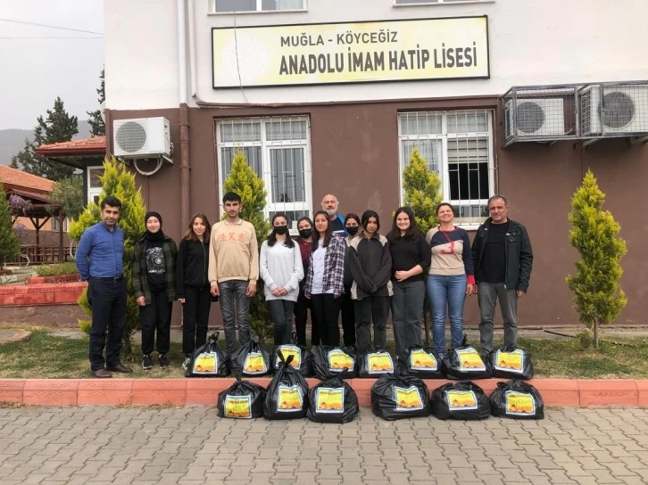 Köyceğiz Anadolu İmam Hatip Lisesi iyilikte yarışıyor
