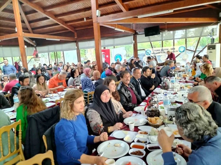 Köyceğiz’de öğretmenler kahvaltıda buluştu
