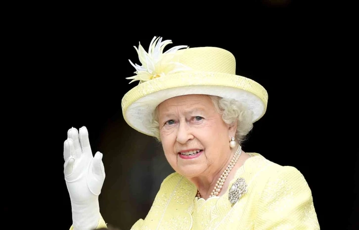 Kraliçe Elizabeth, 59 yıl sonra ilk kez İngiltere Parlamentosu’nun resmi açılışına katılmayacak
