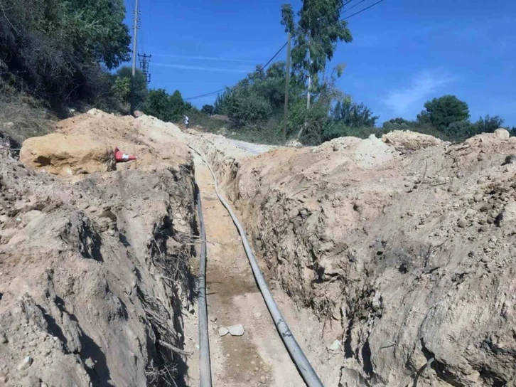 Kullanım ömrü tamamlanan içme suyu hatları yenileniyor
