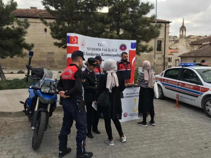 KÜN’lü öğrencilere KADES, UYUMA ve HAYDİ uygulamaları tanıtıldı
