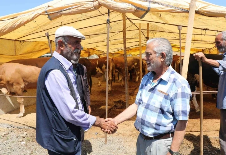 Kurban Bayramı’na bir gün kala pazarlıklar kızıştı
