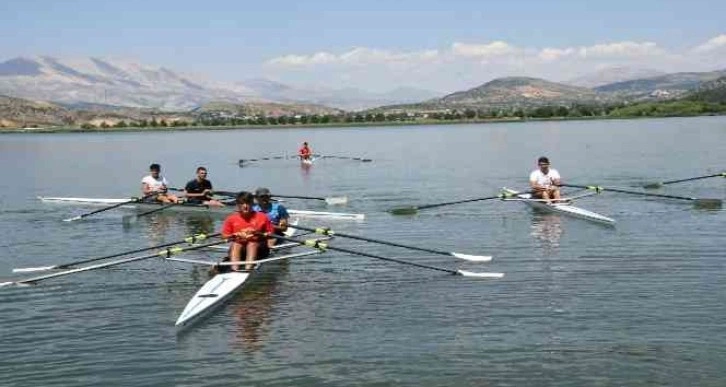 Kürek Milli Takımı Adıyaman’da kamp yapıyor