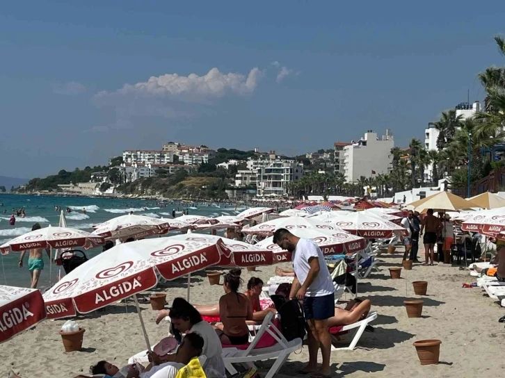 Kuşadası’nda bayramda eğlence tavan yaptı
