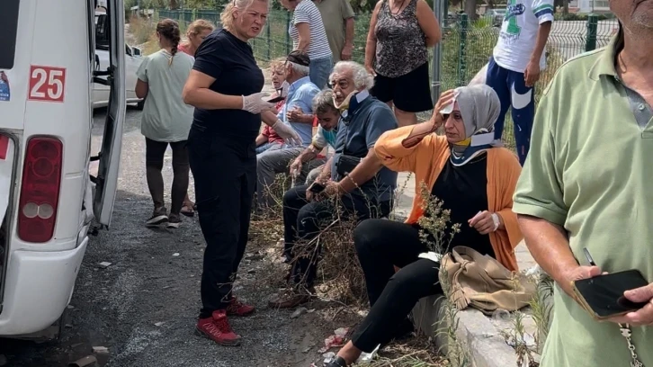 Kuşadası’nda otomobil minibüse arkadan çarptı: 6 yaralı
