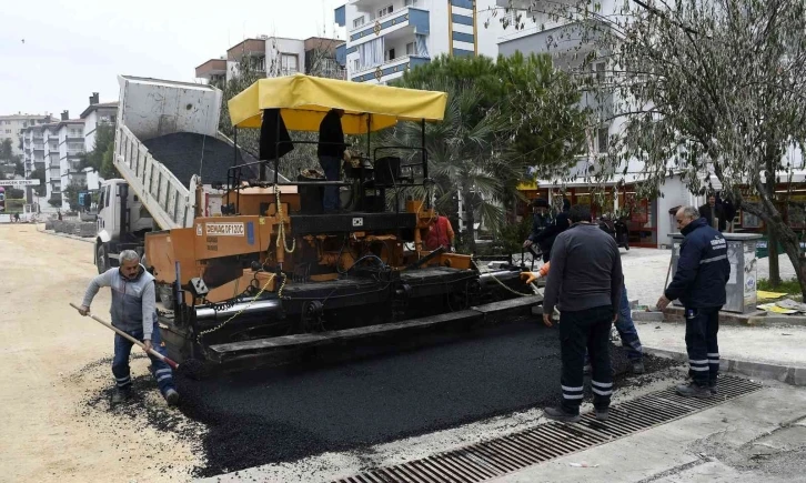 Kuşadası’nın güzel yarınları için alt ve üst yapıyı yenileme çalışmaları sürüyor
