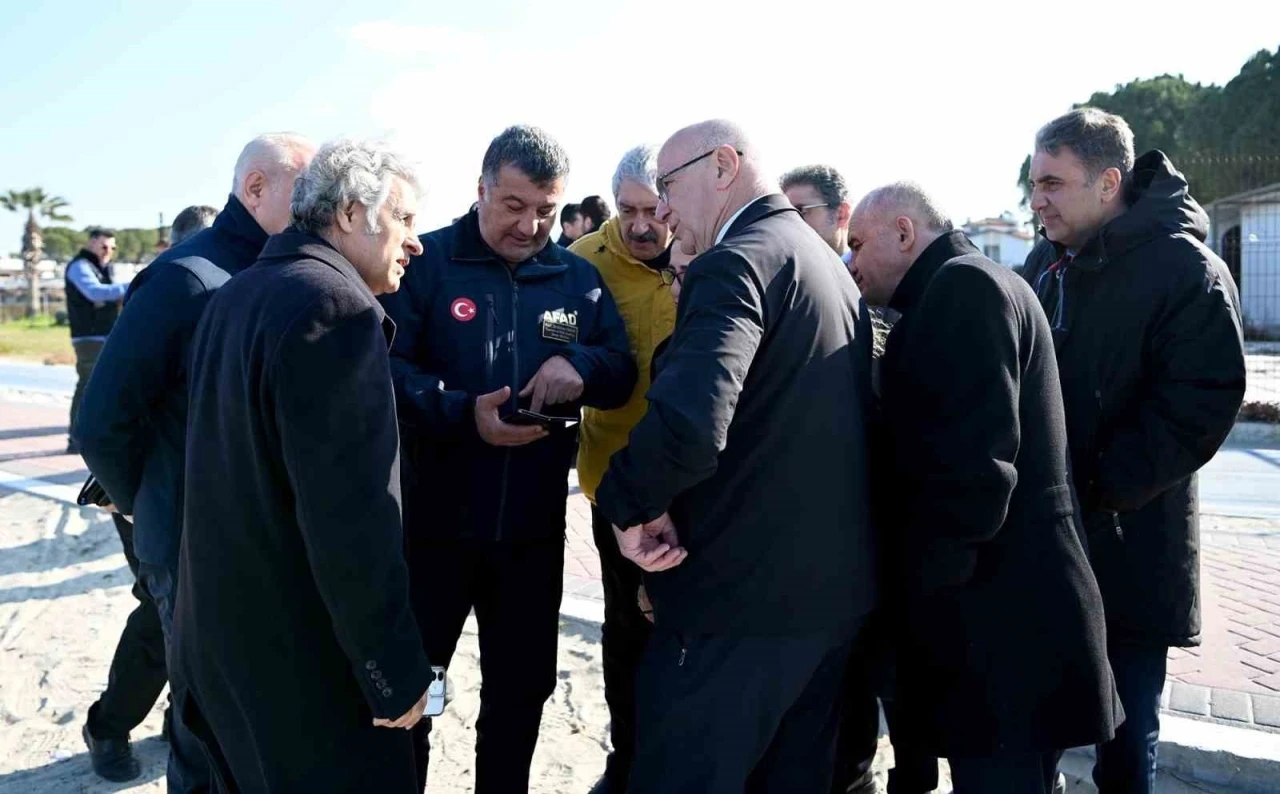 Kuşadası sahil şeridinde ’tsunami’ incelemesi
