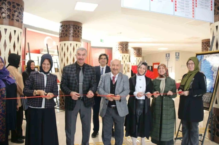 Kütahya’da, "Mehmet Akif’in Nefesi, Hürriyetin Gür Sesi: İstiklal Marşı!" isimli sergi
