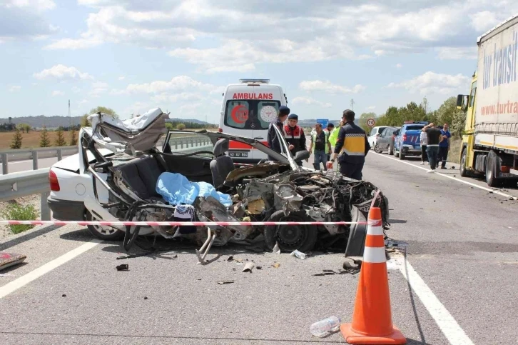 Kütahya’da trafik kazası: 1 ölü, 1 yaralı
