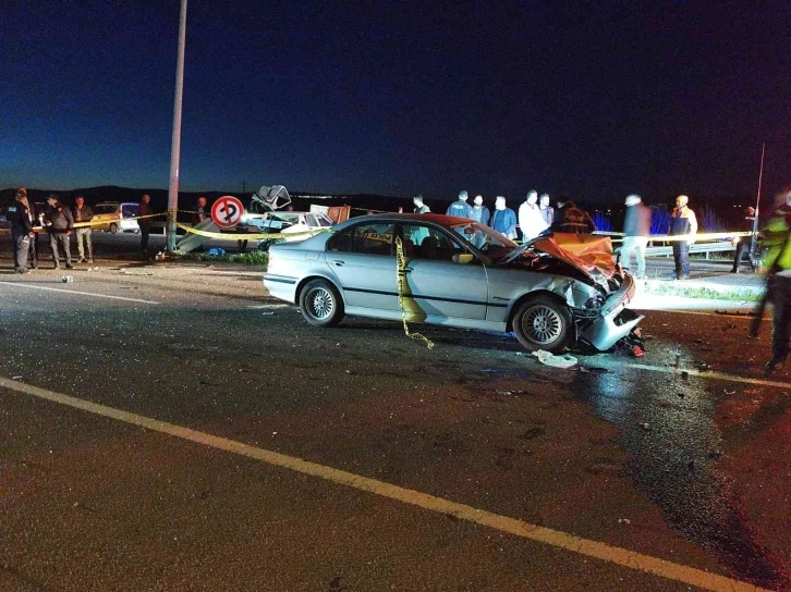 Kütahya’da trafik kazası: 1 ölü, 2 yaralı
